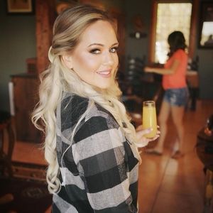 Meet your Posher, Bristin